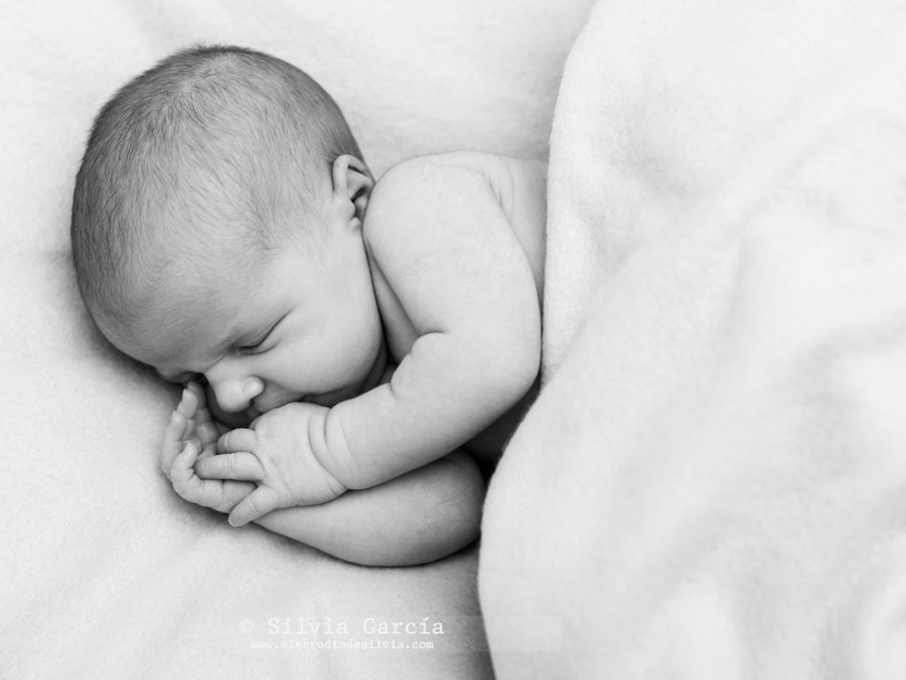 _MG_8013bn, sesiones de recién nacido, newborn photography, fotografía recién nacido, fotos de recién nacidos, fotógrafo recién nacidos Madrid