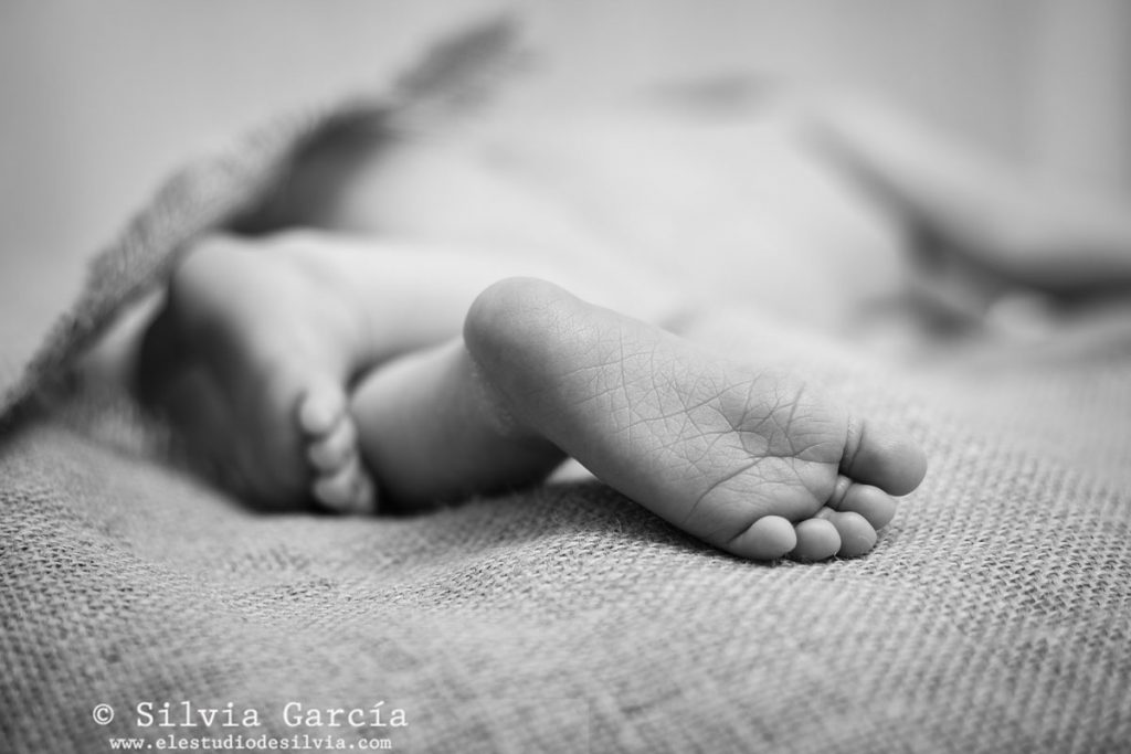fotografía de recién nacido, fotos recién nacido, fotos newborn Madrid, fotografo Moralzarzal, fotografo familiar Moralzarzal, fotos de bebés Sierra de Madrid, fotografía de bebés en Sierra de MAdrid