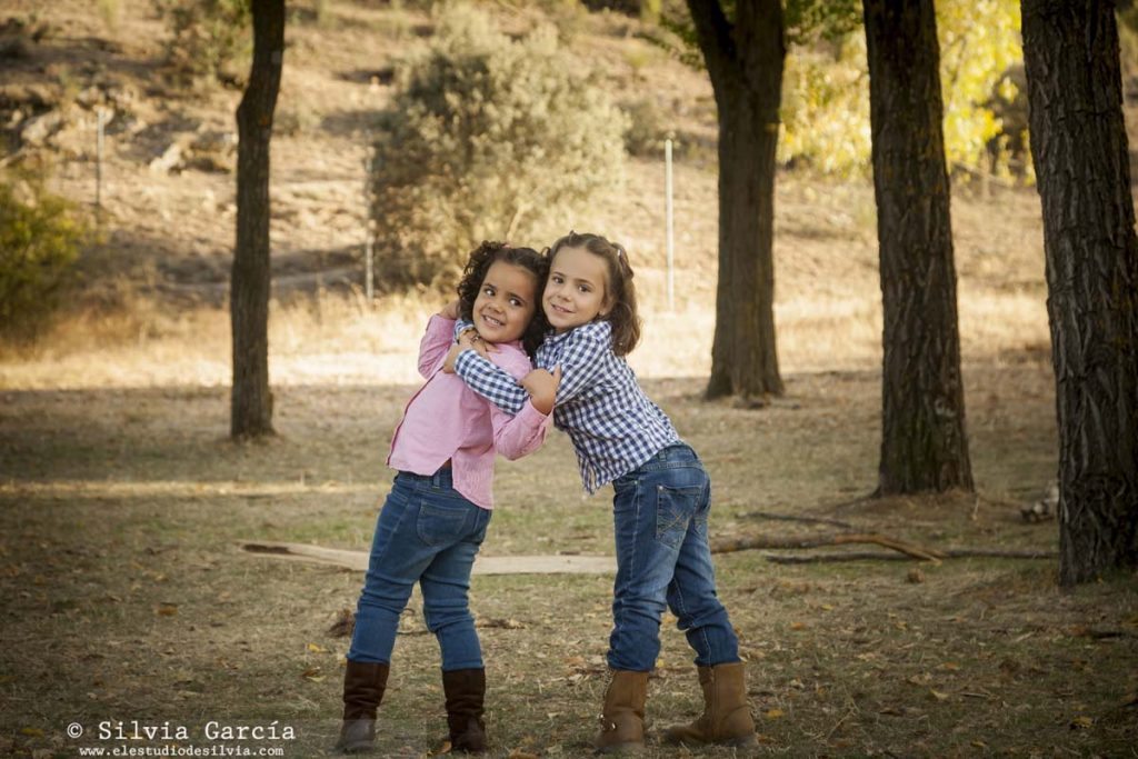 fotografia infantil, fotografia familiar Madrid, sesiones en el campo, sesiones de otoño, otoño en Sierra de Guadarrama, Sierra de Guadarrama
