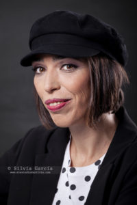 book de retrato, retrato femenino, retrato corporativo, retrato de una escritora, Patricia Moreno, fotos de retrato