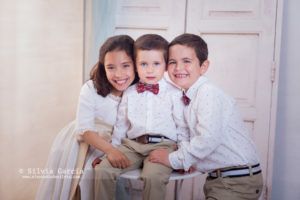 Primera Comunión fotógrafo, fotografía Primera Comunión, reportaje de Comunión, Comuniones 2020, vestido de Comunión, fotografía infantil, fotografía natural, fotografo Moralzarzal, Sierra de Guadarrama