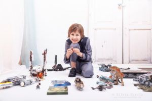 Primera Comunión fotógrafo, fotografía Primera Comunión, reportaje de Comunión, Comuniones 2020, vestido de Comunión, fotografía infantil, fotografía natural, fotografo Moralzarzal, Sierra de Guadarrama, traje de comunión