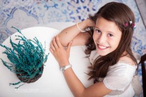 Primera Comunión fotógrafo, fotografía Primera Comunión, reportaje de Comunión, Comuniones 2020, vestido de Comunión, fotografía infantil, fotografía natural, fotografo Moralzarzal, Sierra de Guadarrama