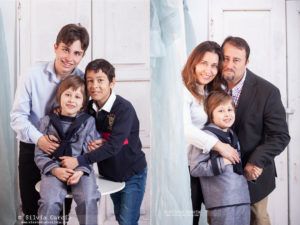Primera Comunión fotógrafo, fotografía Primera Comunión, reportaje de Comunión, Comuniones 2020, vestido de Comunión, fotografía infantil, fotografía natural, fotografo Moralzarzal, Sierra de Guadarrama, traje de comunión