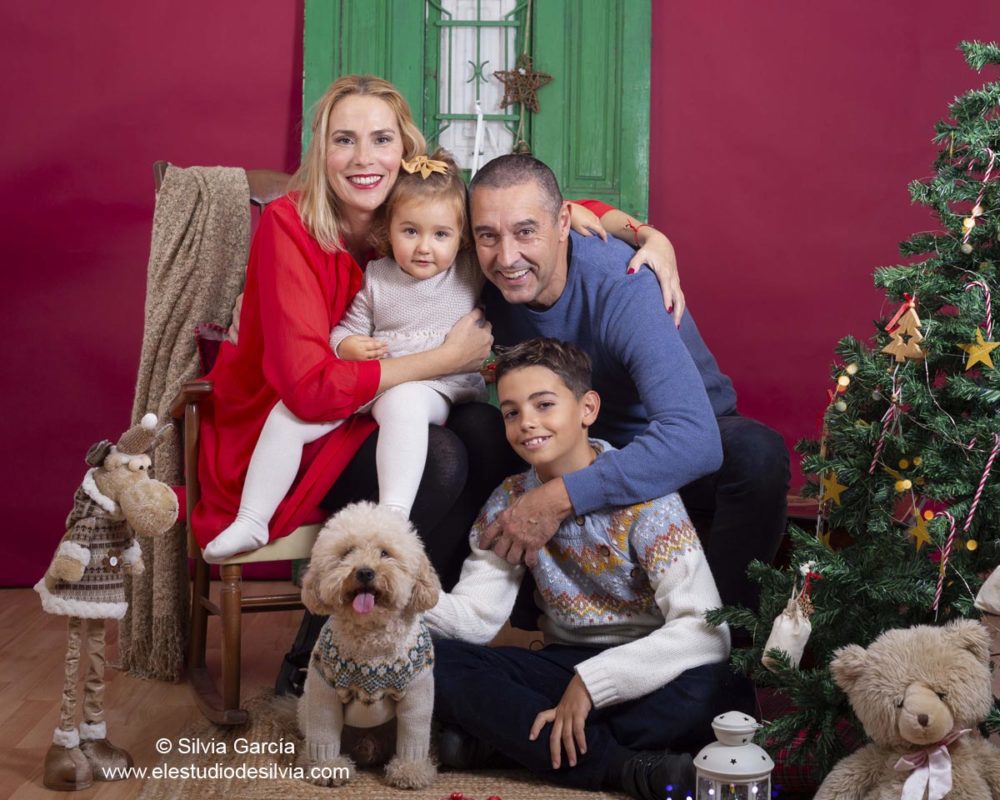 fotografia familia sierra de guadarrama, navidad 2023, feliz 2024
