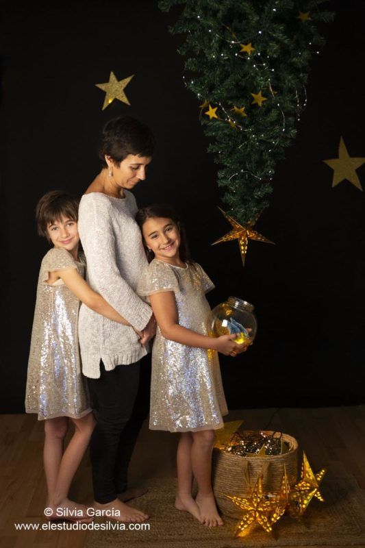 fotografía familiar Madrid, fotos navidad 2023, feliz 2024, retrato infantil Madrid, fotógrafo Moralzarzal